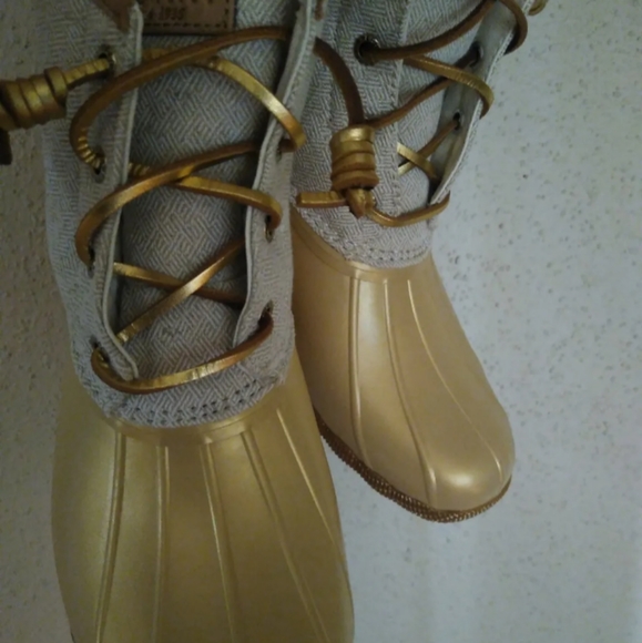NEW SPERRY Women’s Saltwater Wool Gold/Ivor Duck Boots 8 - Picture 4 of 6